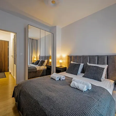 Rentplanet - Garbary Apartment